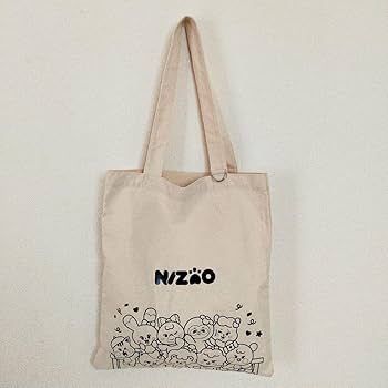 nizooトートバック　NiziUトートバック Amazon.co.jp: NiziU nizoo トートバッグ : おもちゃ